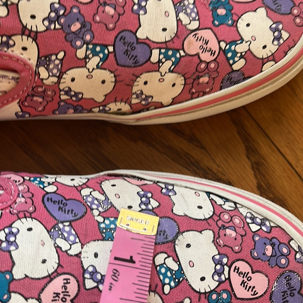 Hello Kitty x Vans Slip Ons Pink / White W10.5 | M9 GUC - Picture 12 of 17